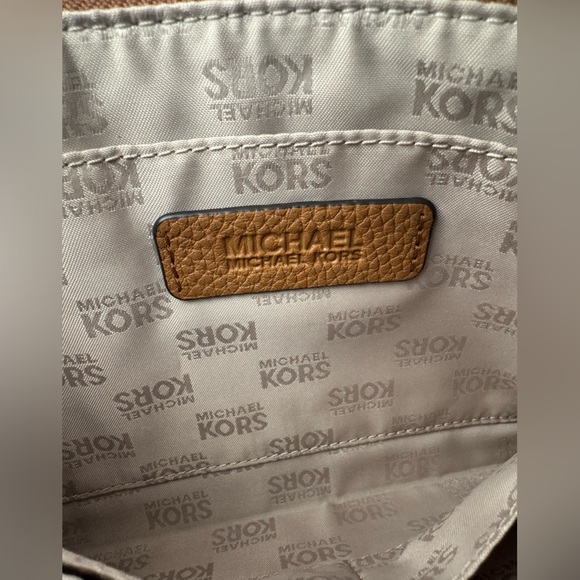 Michael Kors Fulton Leather Large Zip Clutch - Picture 9 of 9